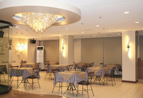 Rosas Garden Hotel image 1